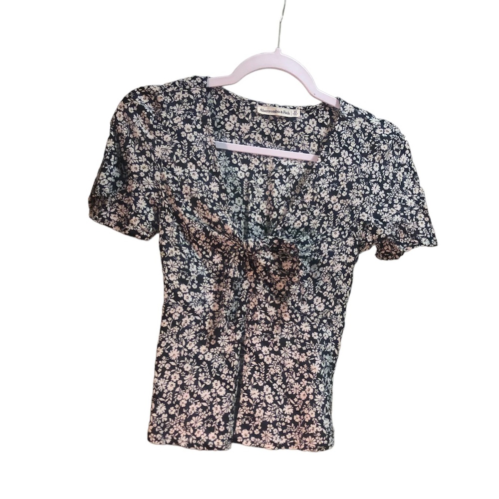 Abercrombie & Fitch Floral Top Size XS
